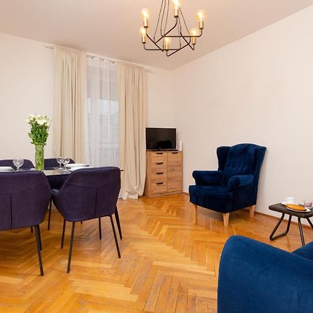 City Center Apartment Elektoralna By Noclegi Renters Варшава Екстер'єр фото